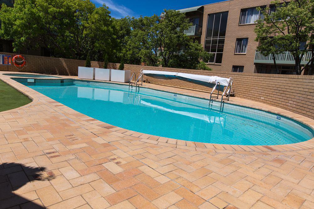 Kingston Terrace Serviced Apartments Канберра Экстерьер фото